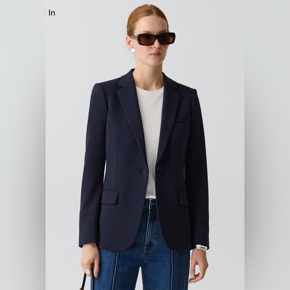 Theory wool blazer in navy